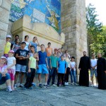 Tabără creștină cu copii și tineri instituționalizați laTabără creștină cu copii și tineri instituționalizați la Mănăstirea Piatra Craiului